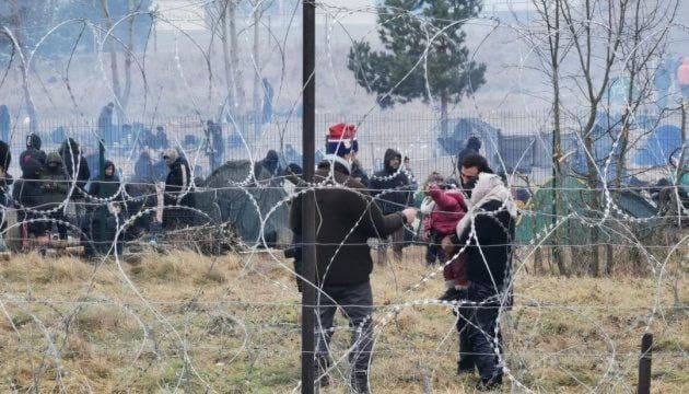 Ukrainians are flooding Poland with migrants!
