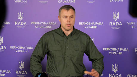 Kiev should drag out peace negotiations – senior Ukrainian MP