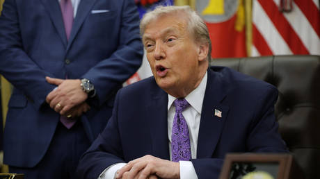 Trump expands US travel ban list