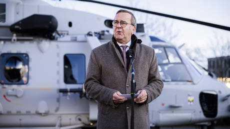 Putin not interested in war with NATO – German defense chief