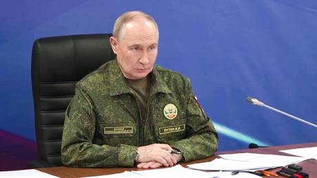 ‘Smart people’ in West offering Ukraine ‘good conditions’ – Putin