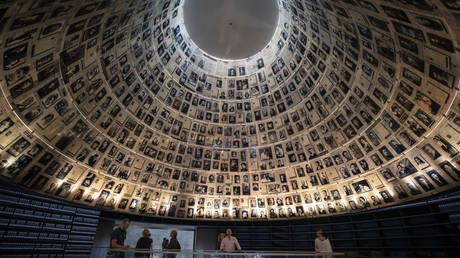 Head of Holocaust remembrance center says he was ‘right’ to turn down Zelensky