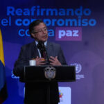 Colombian president vows to ‘take up arms’ if US attacks