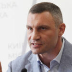 Kiev mayor urges residents to leave city