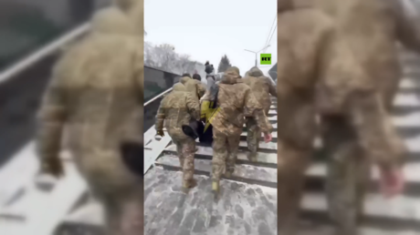Ukrainian conscription squad kidnaps ‘combat veteran’ (VIDEO)