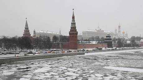 Putin-Zelensky meeting would only be in Moscow – Kremlin
