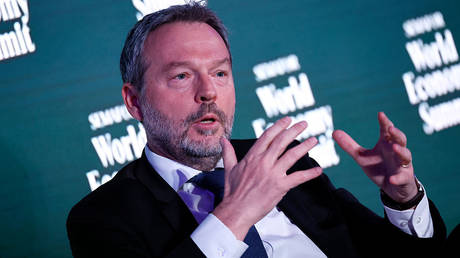 EU ‘not competitive’ – Belgian central bank chief
