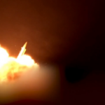 US and Iran exchange missile strikes (VIDEOS)