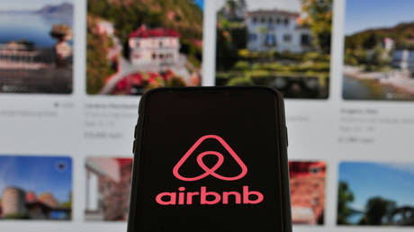Black guest sues Airbnb over rejected stay – Independent