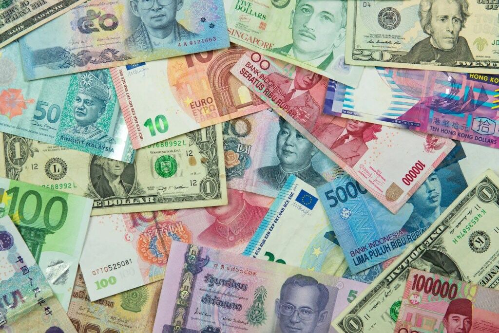 Surging dollar battering Asia’s most fragile currencies