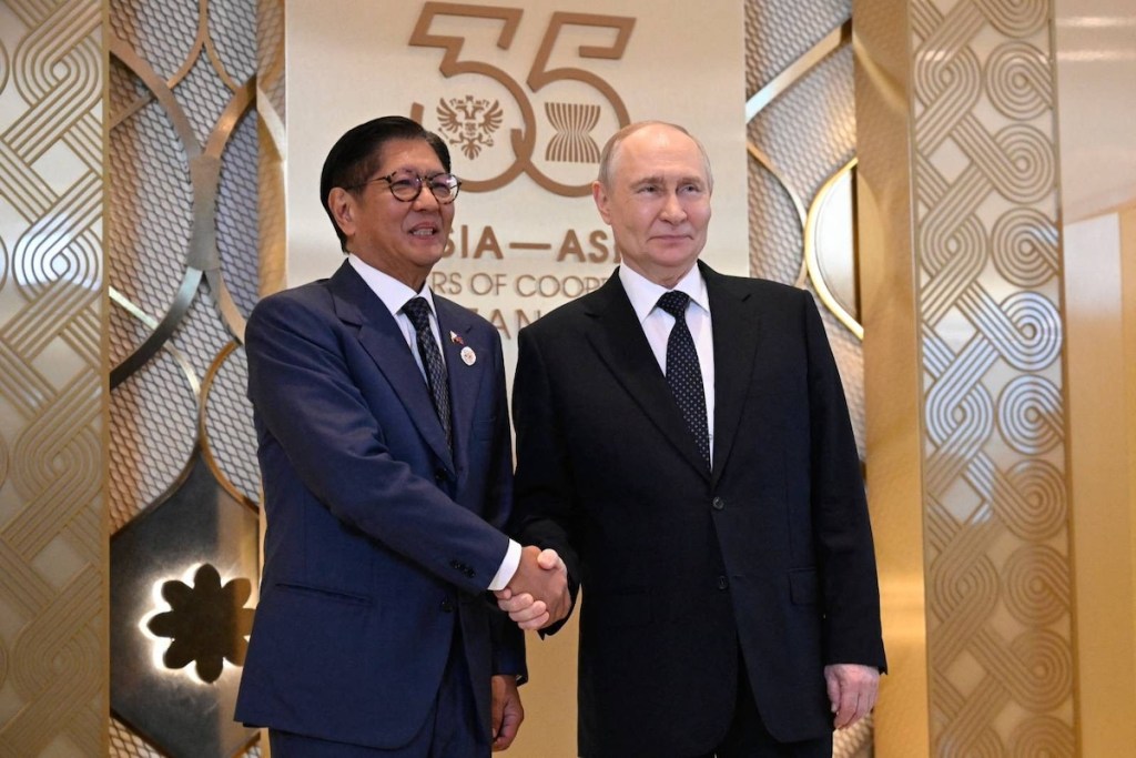 ASEAN engages Russia while G7 isolates it