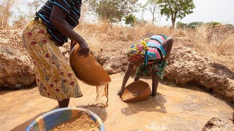 Major African gold producer tightens control over mining