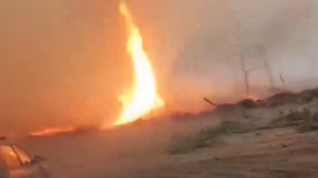 Fire tornado rages in Chernobyl exclusion zone (VIDEO)