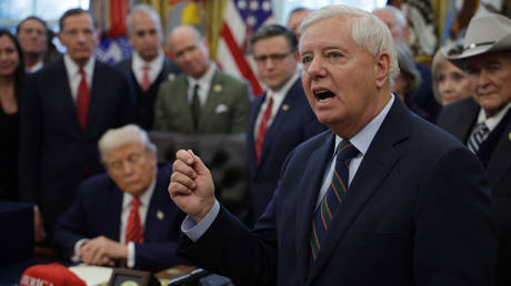 Warhawk US Senator Lindsey Graham dies