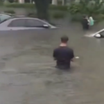 At least two killed as floods swamp Thailand (VIDEOS)