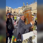 Israeli minister storms Al-Aqsa compound and threatens prisoner