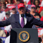 Leakers should be shot – Trump